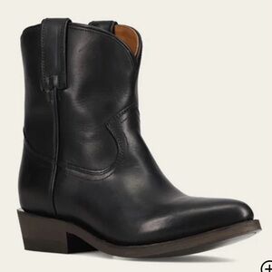 FRYE Billie Short Bootie